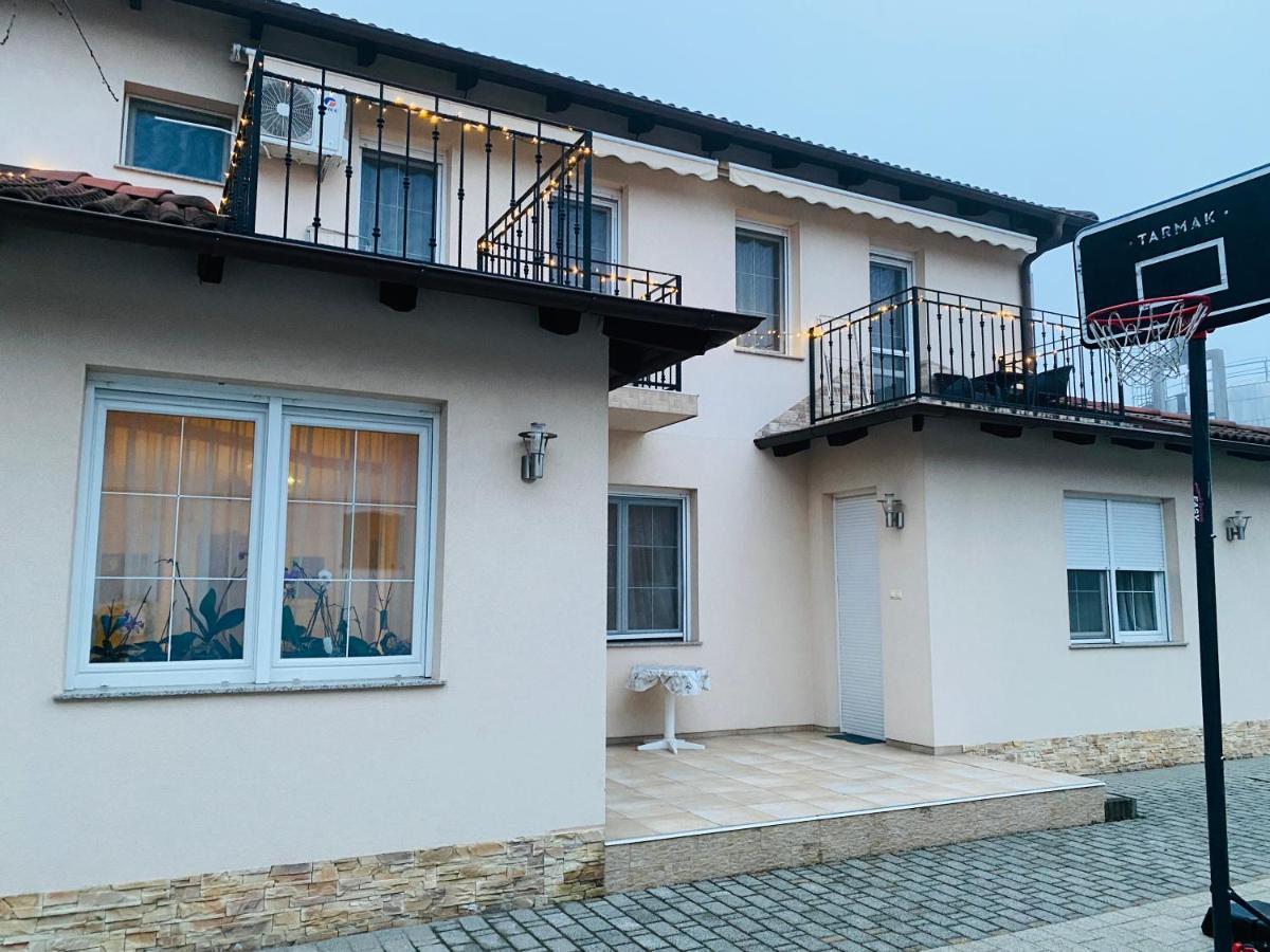 Aura Apartman Hajdúszoboszló Exterior foto